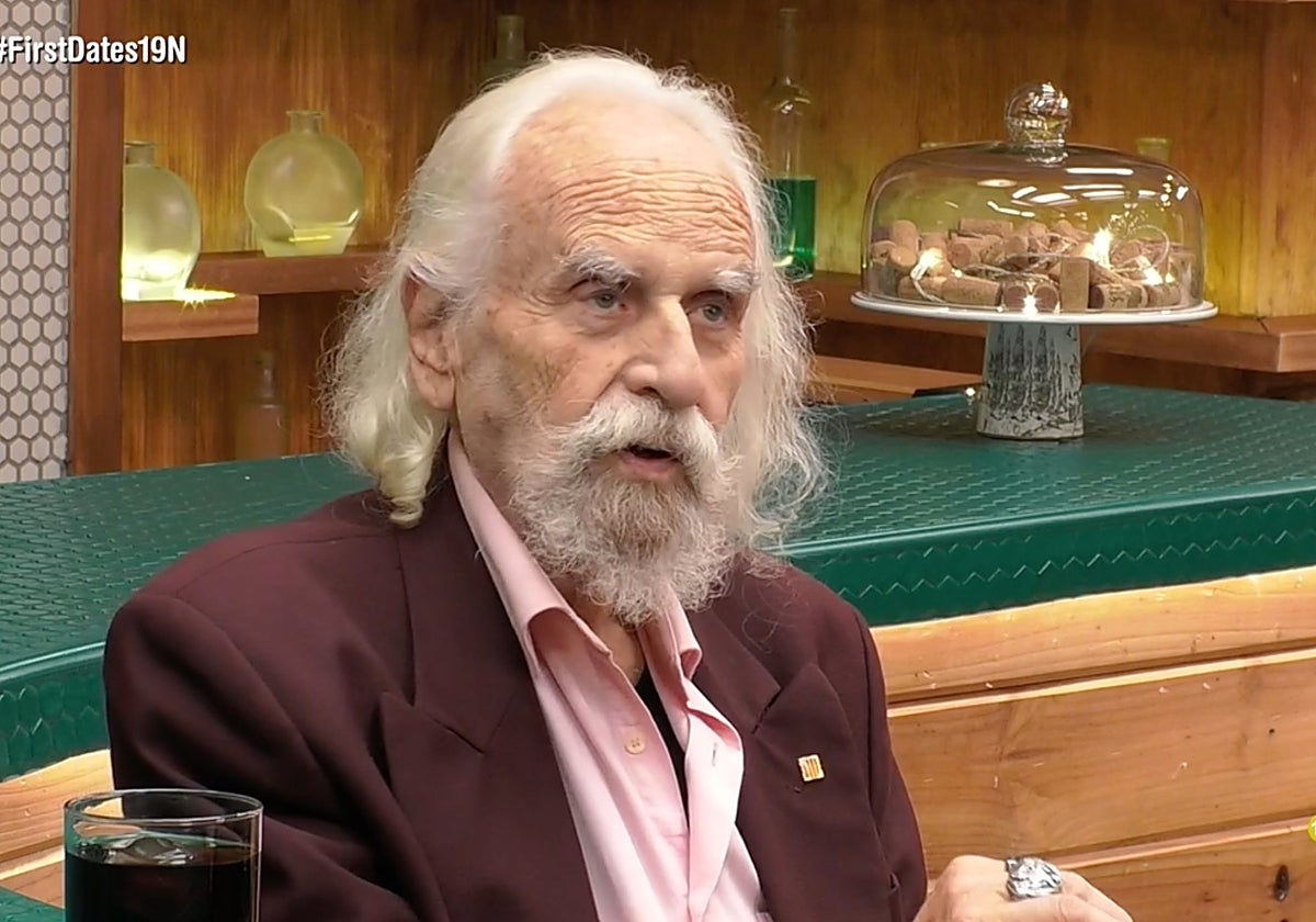 Carles con Lidia Santos, la nueva camarera de  'First Dates'