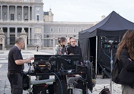 Javier Olivares revive la vida de Victoria Eugenia entre la soledad, la lucha por la sanidad y el exilio con 'Ena'