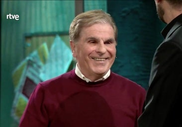 David Broncano da a elegir a Pedro Ruiz entre 'La Revuelta' y 'El Hormiguero' y su respuesta lo deja 'ko'