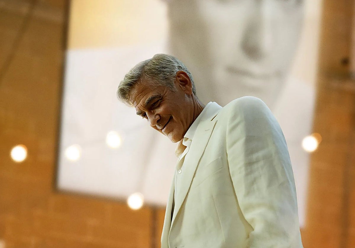 George Clooney en una escena de la película 'Jay Kelly'