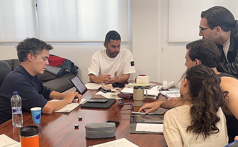 Main image - Above, the “La Promesa” team. On the left and right, two scenes from “The Promise”