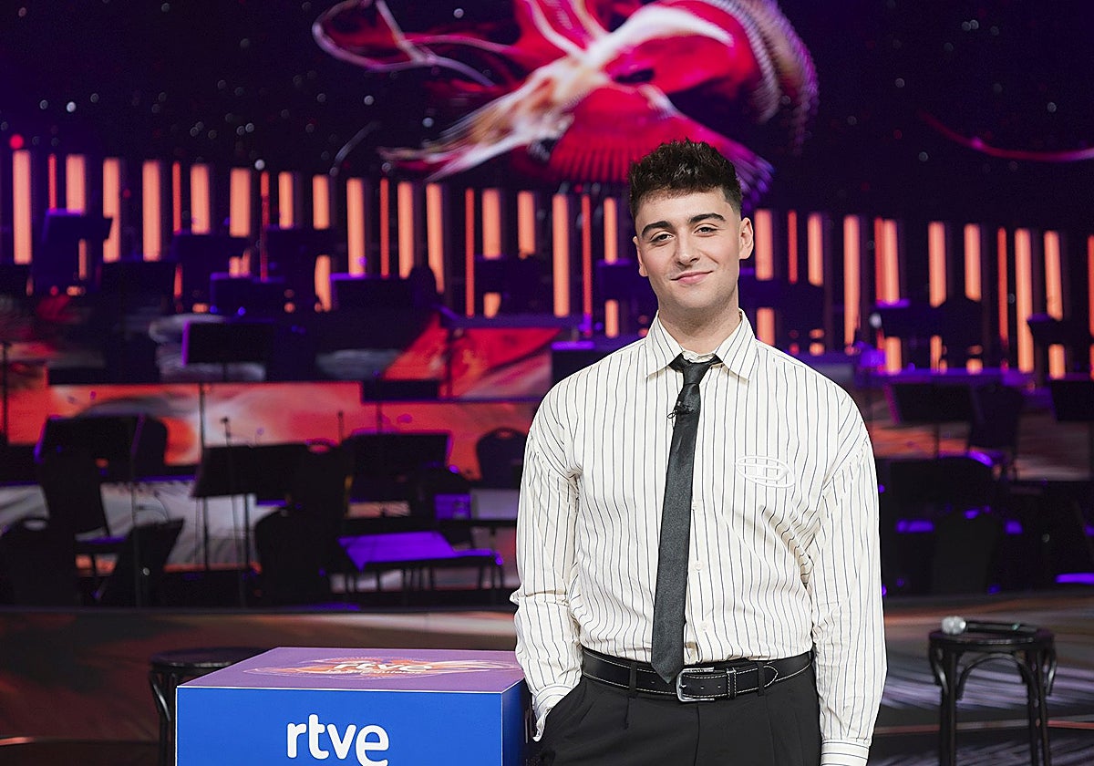 Juanjo Bona, presentador de 'Aria, locos por la ópera'