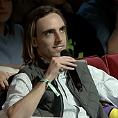 Un soltero que se hizo viral se cuela en 'La Revuelta' y desvela un curioso secreto de 'First Dates'