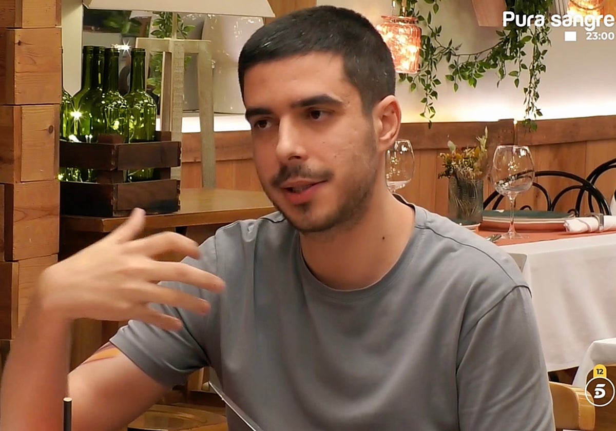 Un soltero sale del armario en plena cita de 'First Dates': «Como esto lo  vea mi familia…»