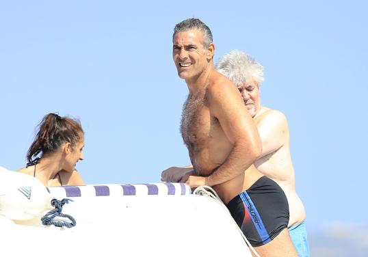 Pedro Almodóvar junto a Fernando Iglesias Más