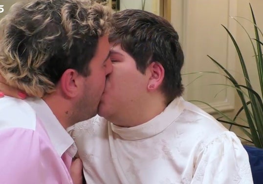 El romántico momento de David y Sebastián en el reservado