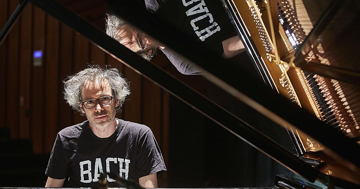 El pianista James Rhodes se ofrece a pagar los gastos médicos y psicológicos de Noelia para que dé marcha atrás a la eutanasia