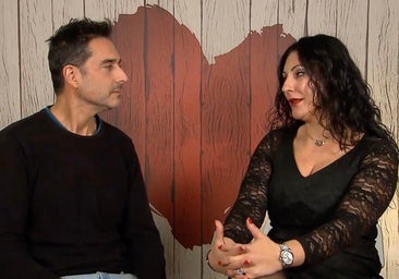 Una soltera espanta a su cita al revelar que es 'influencer': «Me parece un poco creída»