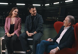 Antonio José y María Parrado le confiesan a Juan y Medio cómo vivieron su etapa en Menuda Noche: «Ningún niño puede decir que fuera obligado»