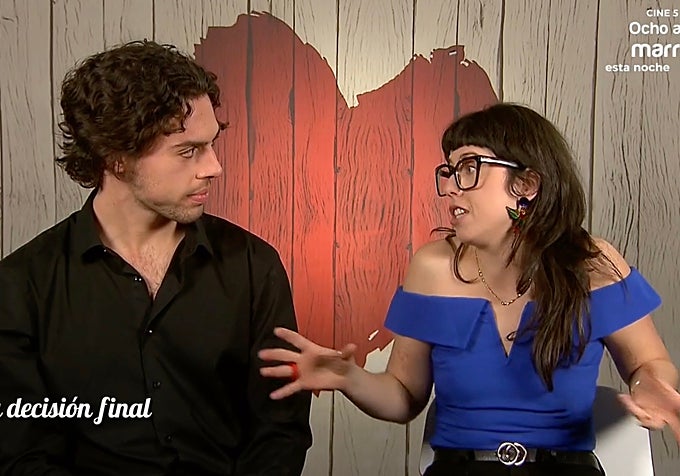 Pregunta a su cita sobre feminismo y su polémica respuesta dinamita la  cena: «Son muy masculinas»