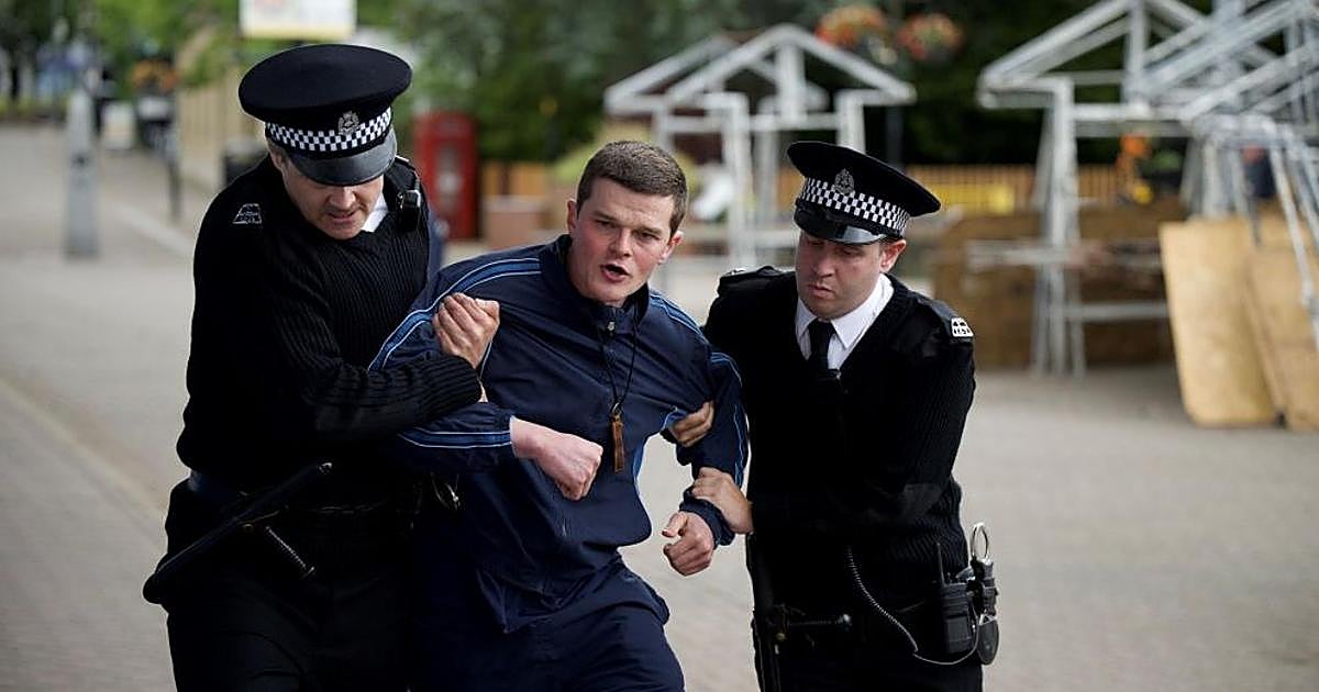 Crítica Incontrolable' (***): Un didáctico paseo por el descontrol del síndrome de Tourette