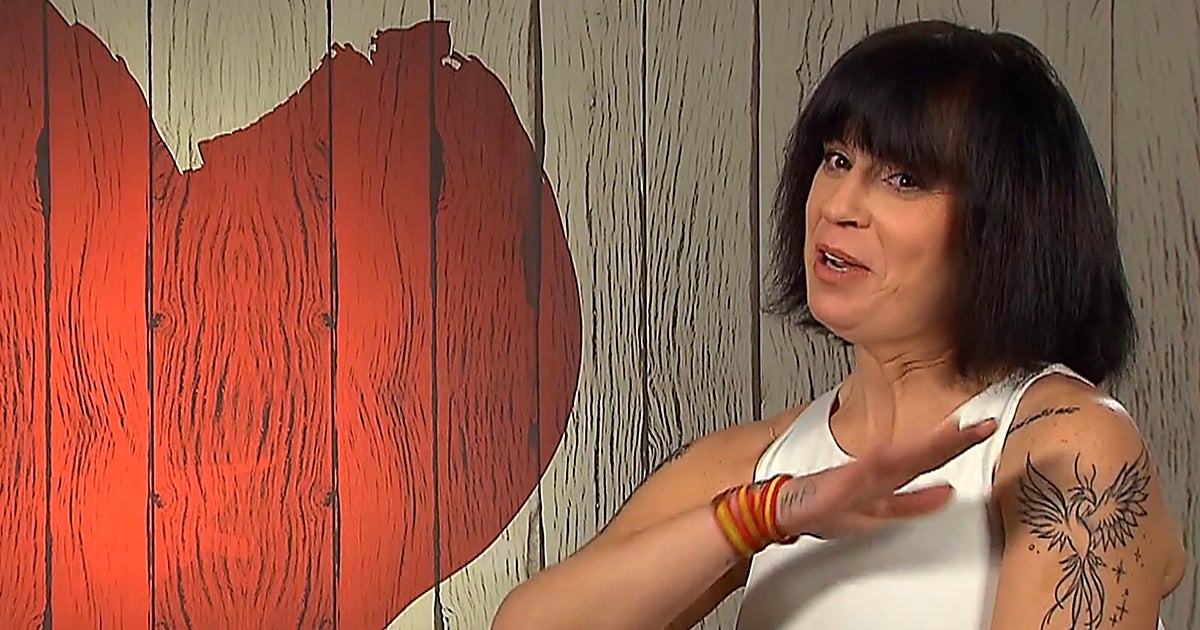 Una soltera «española y facha» busca un hombre de derechas: «Rojilla es peor que si me llaman hija de…»