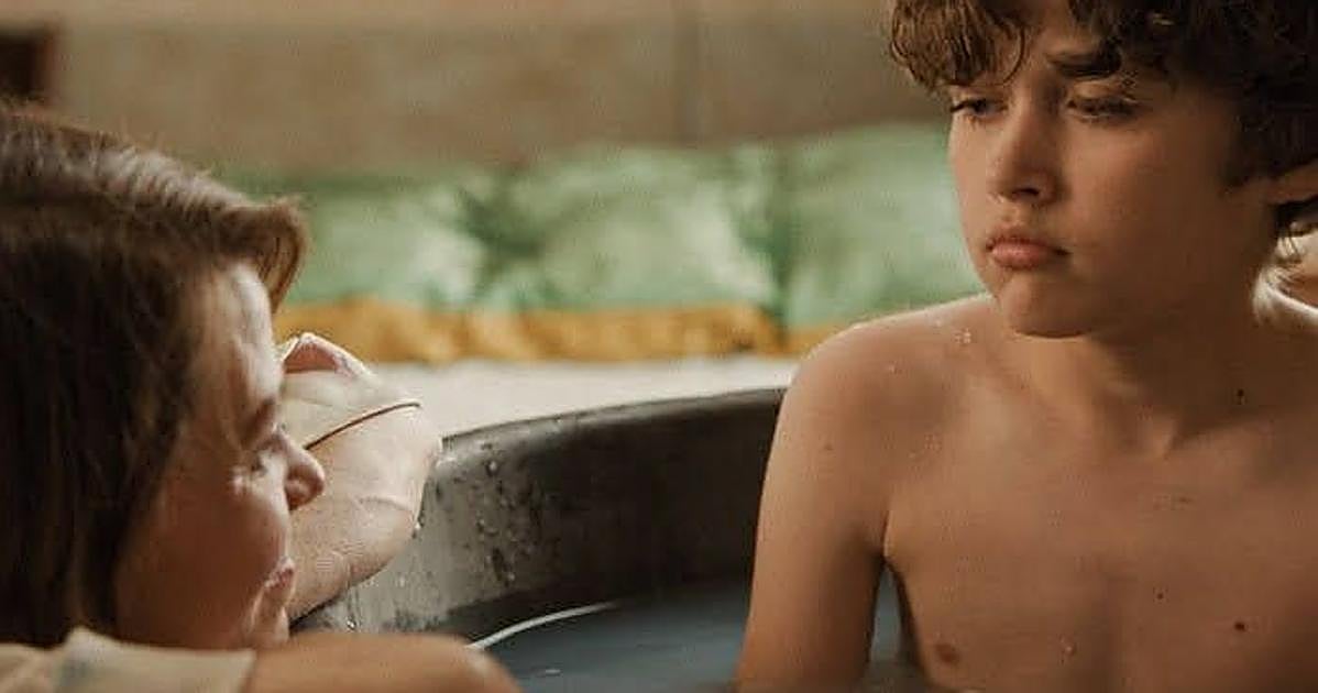 Crítica de 'La habitación de Mariana' (**): La paz del armario en una Ucrania ocupada