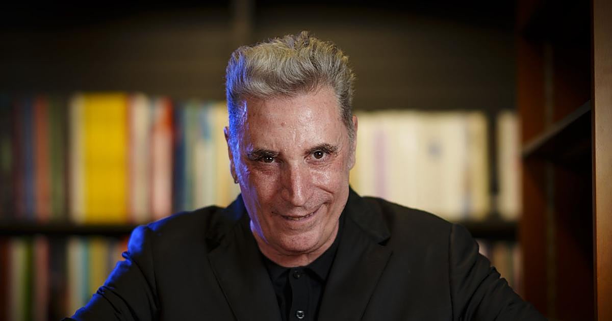 Loquillo: «El hecho de ser hijo de un perdedor de la Guerra Civil y que estuvo en la cárcel... ¿cómo no voy a tener ese concepto de clase?»