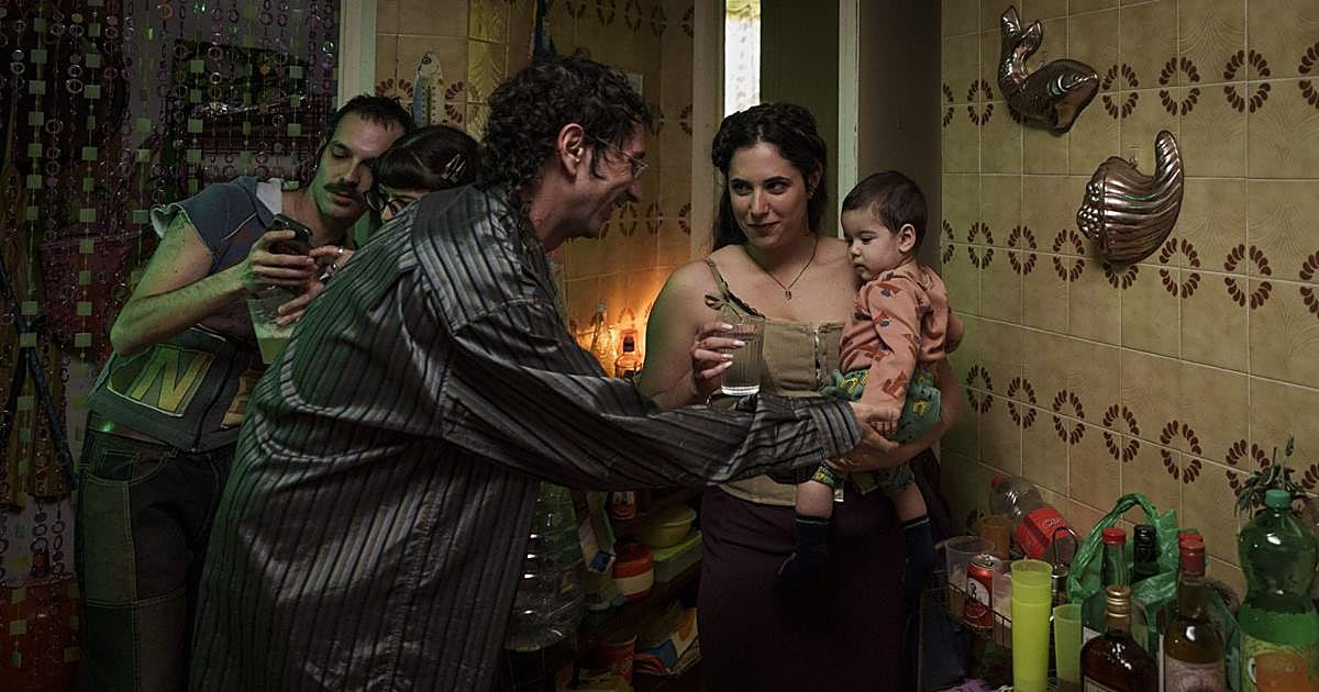 'Yo siempre a veces' y el reto de la maternidad a los 30: «Se puede ser madre y salir de fiesta. No es el fin de la vida»