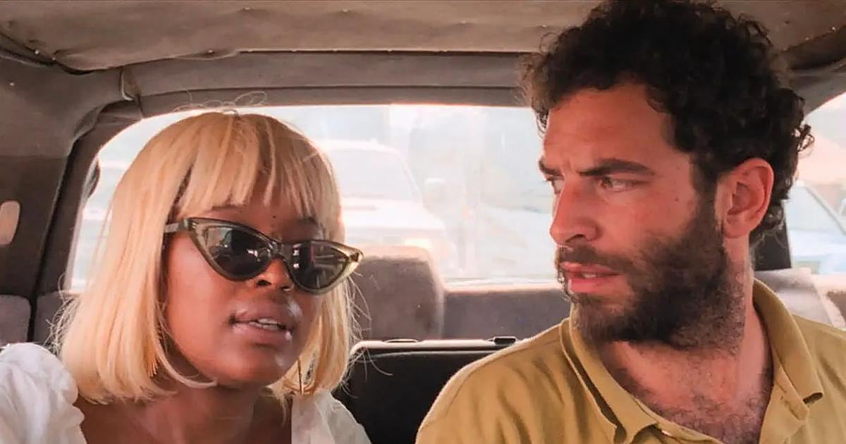 Crítica de 'La risa y la navaja' (**): Largo viaje por la causa blanca en Guinea Bissau