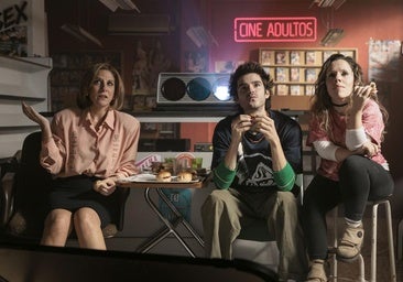 'Cochinas': porno y desnudos para liberar a las mujeres de los 90