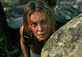 Está protagonizada por Charlize Theron y es la película más vista de Netflix en España: un thriller de aventuras sin dobles de acción