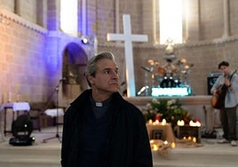 Crítica de 'La Luz' (***): Otro linternazo a la zona oscura del sacerdocio