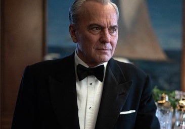 Llega a Netflix la miniserie basada en una novela de Reverte y protagonizada por José Coronado