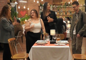 Una soltera se lleva una sorpresa antes de conocer a su cita por una visita inesperada: «Me habéis enredado»