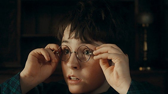 HBO desvela el nuevo tráiler de la serie de Harry Potter y la gente se da cuenta de este detalle: cambia para siempre los símbolos de Hogwarts