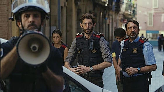 Crítica de 'Cronos' (***): Crónica policial del atentado terrorista en las Ramblas