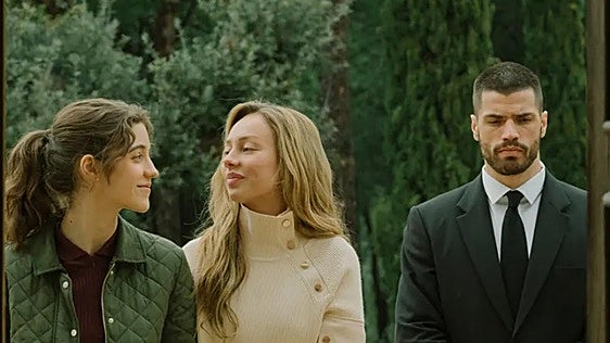 La película española que es número 1 global en Prime Video: protagonizada por Ester Expósito y basada en la dilogía de la aclamada escritora Mercedes Ron