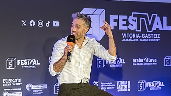 'Hitster', la verbena de Dani Martínez en La 1 donde hay que adivinar cuándo sonaron los grandes éxitos