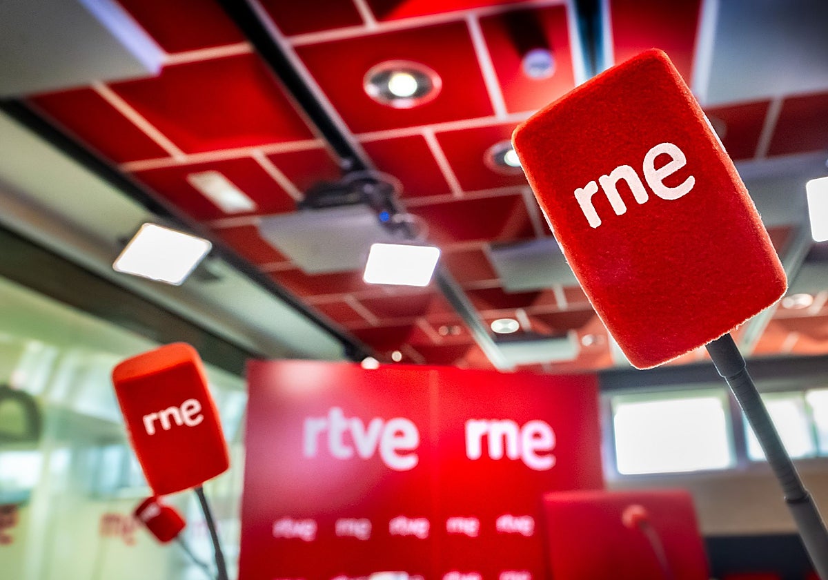Los trabajadores de RNE convocan paros para «defender la independencia de RTVE»