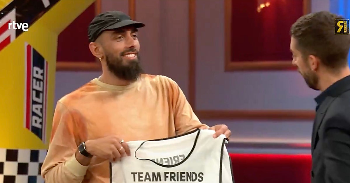 Borja Iglesias lanza un contundente mensaje a los futbolistas que no se mojan por miedo: «Igual pierdes un patrocinio»
