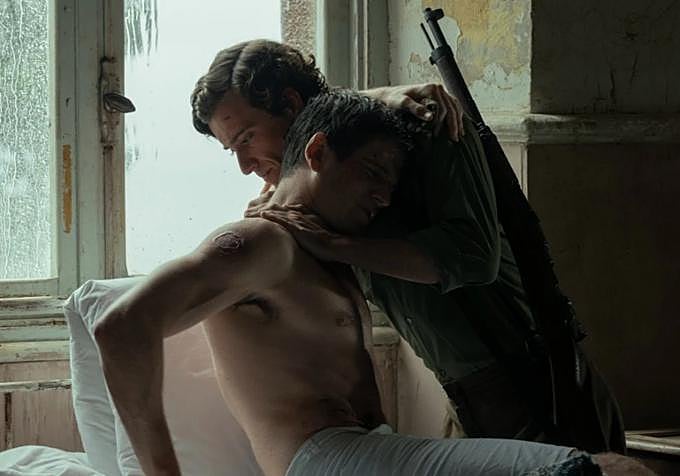 Miguel Bernardeau y Guitarricadelafuente encarnan a Rafael y Sebastián, los protagonistas de 'La piedra oscura', en la película de Los Javis