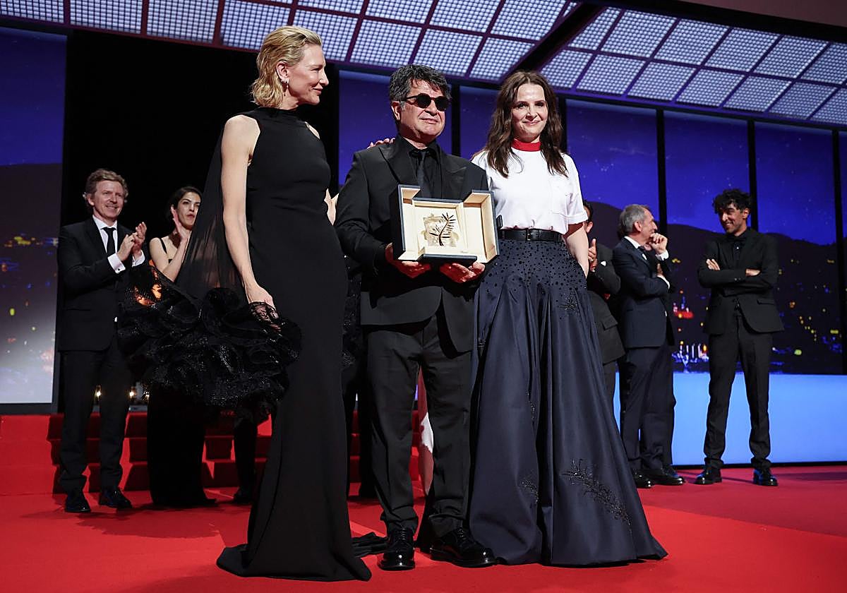Irán condena al cineasta Jafar Panahi, Palma de Oro en 2025, a cinco años de prisión miniatura