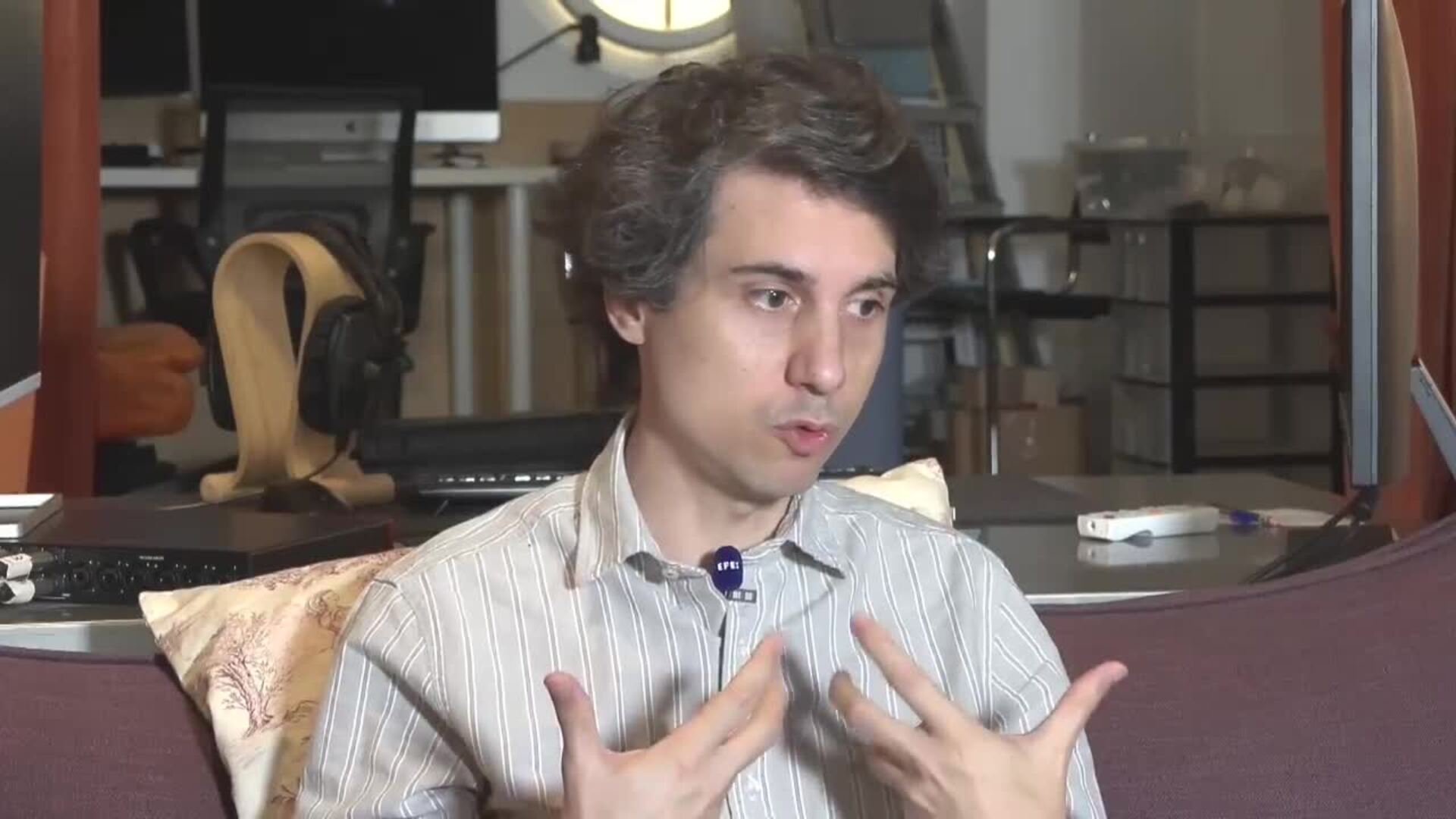 Jonás Trueba pone fin a un ciclo con &#039;Volveréis&#039;