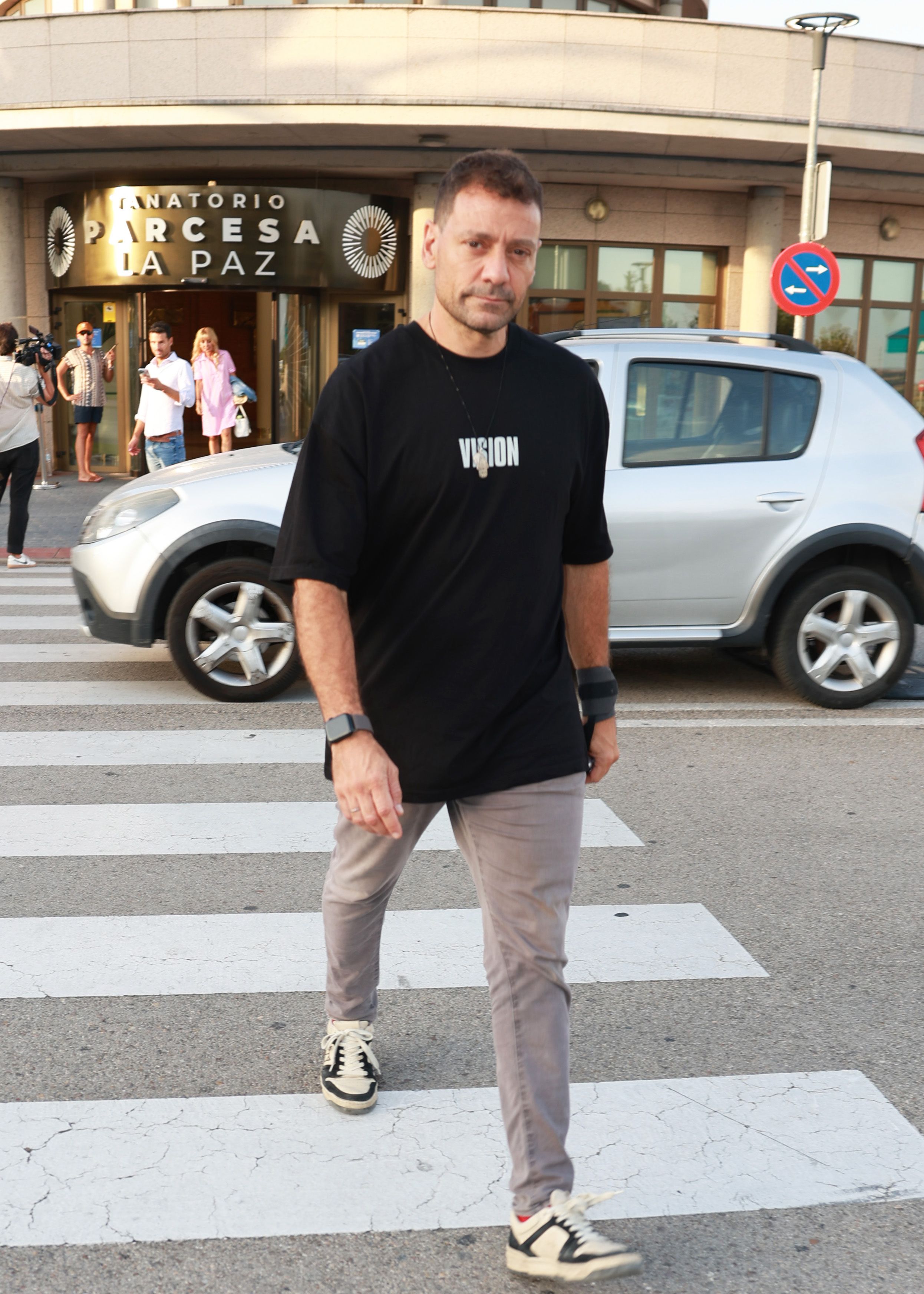 Omar Ayyashi Ramiro, a su salida de la capilla ardiente.