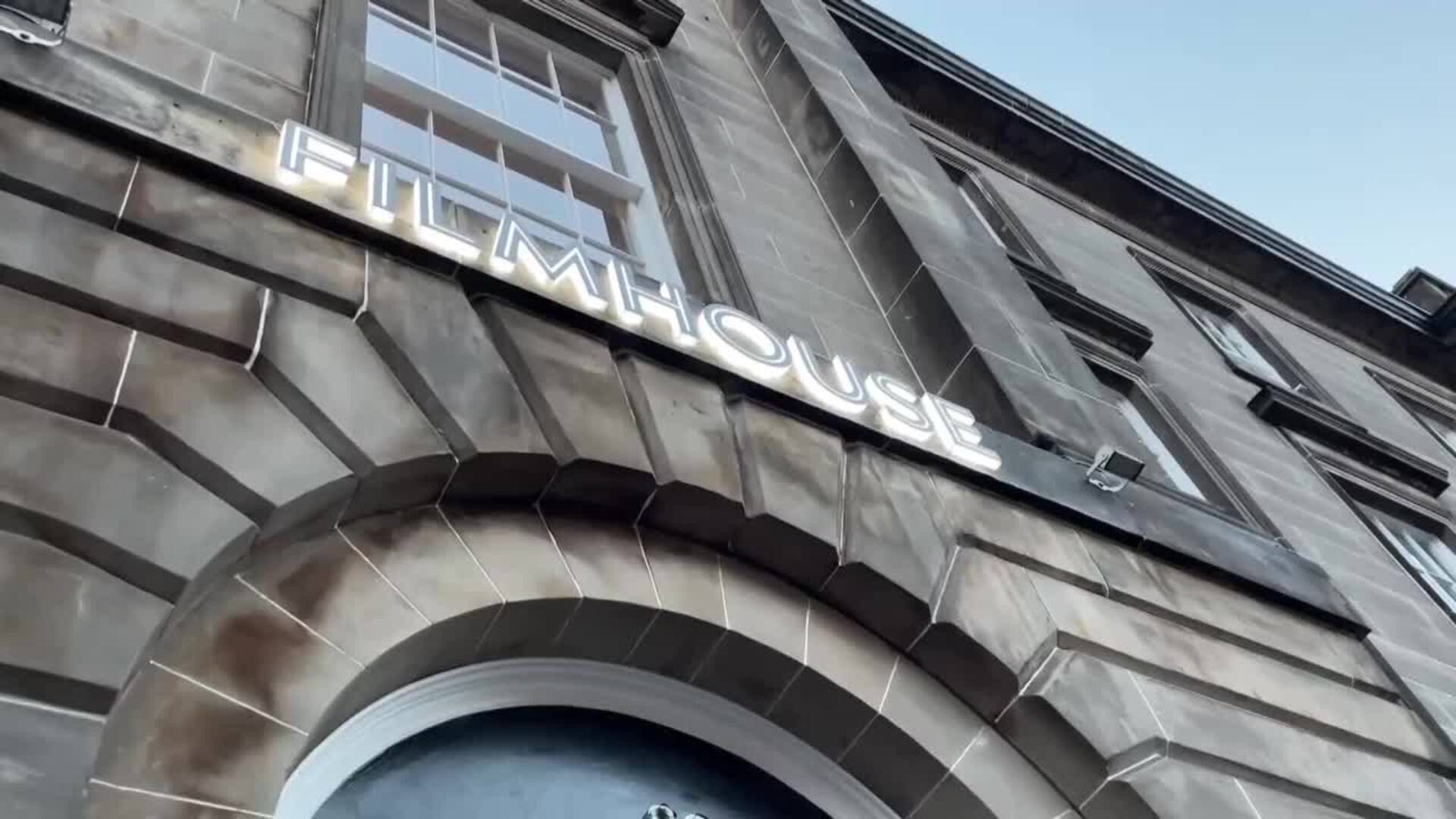 El director Borja Cobeaga inaugura el Festival de Cine Español de Edimburgo con su película &quot;Los aitas&quot;