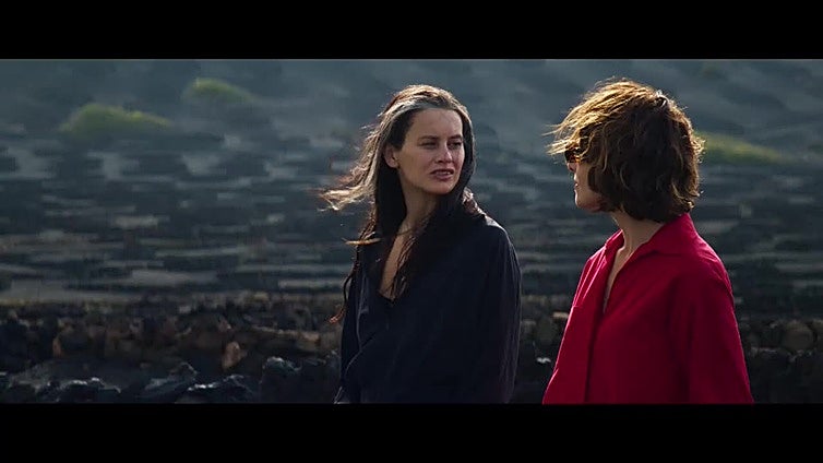 Potentes imágenes e intensos diálogos en el tráiler de ‘Amarga Navidad’ de Almodóvar Potentes imágenes e intensos diálogos en el tráiler de ‘Amarga Navidad’ de Almodóvar