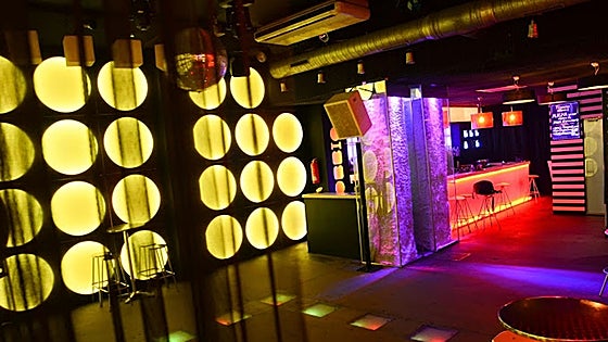Discoteca Obbio Trastámara Sevilla: Horarios, programación y reservas