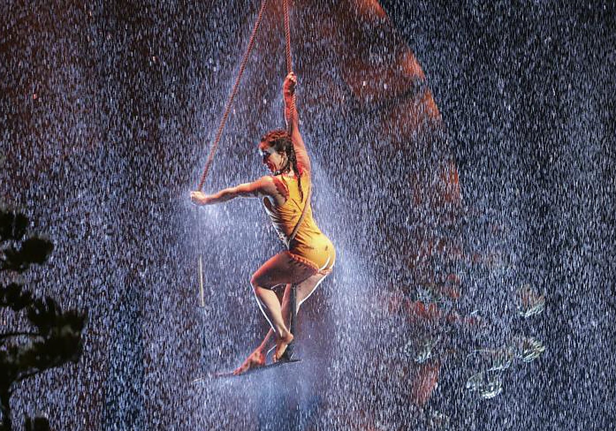 El Circo del Sol trae a Sevilla la luz de su último espectáculo, «para no ponerse triste nunca más»