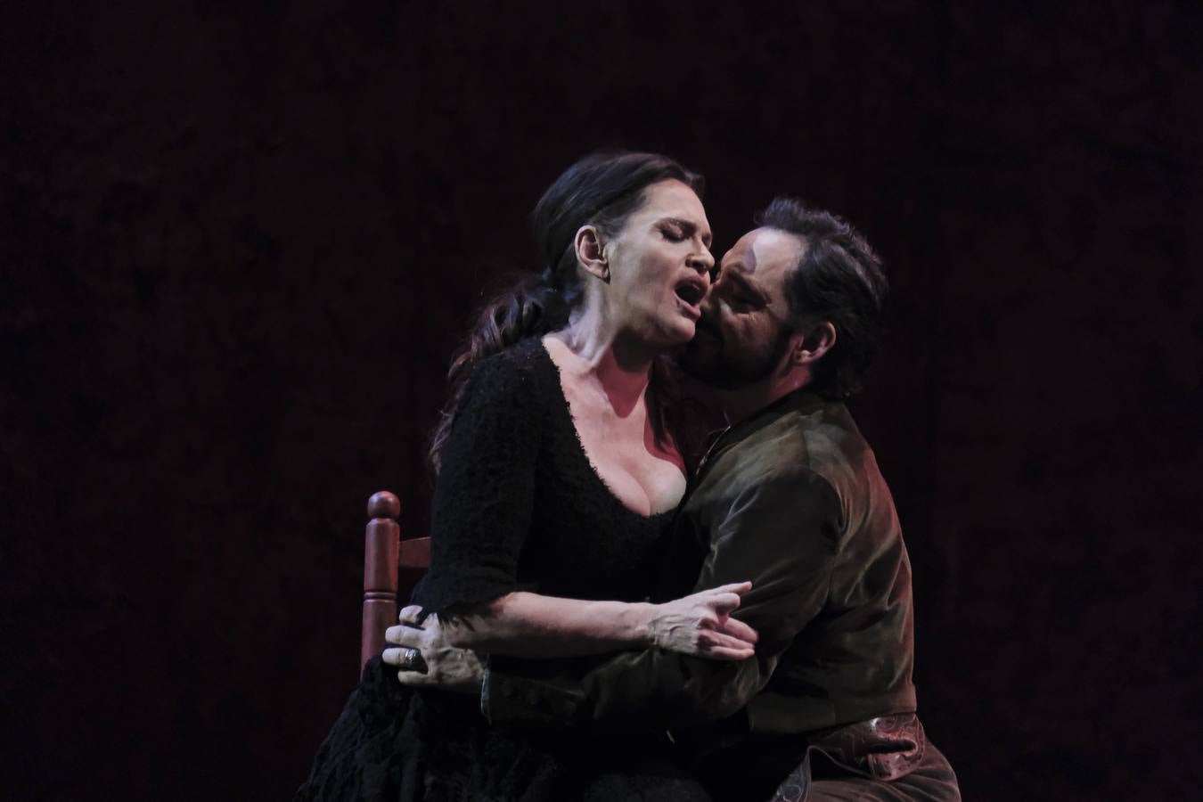 Presentación de la ópera 'La vida breve' de Manuel de Falla, interpretada por la soprano Ainhoa Arteta en el Maestranza de Sevilla