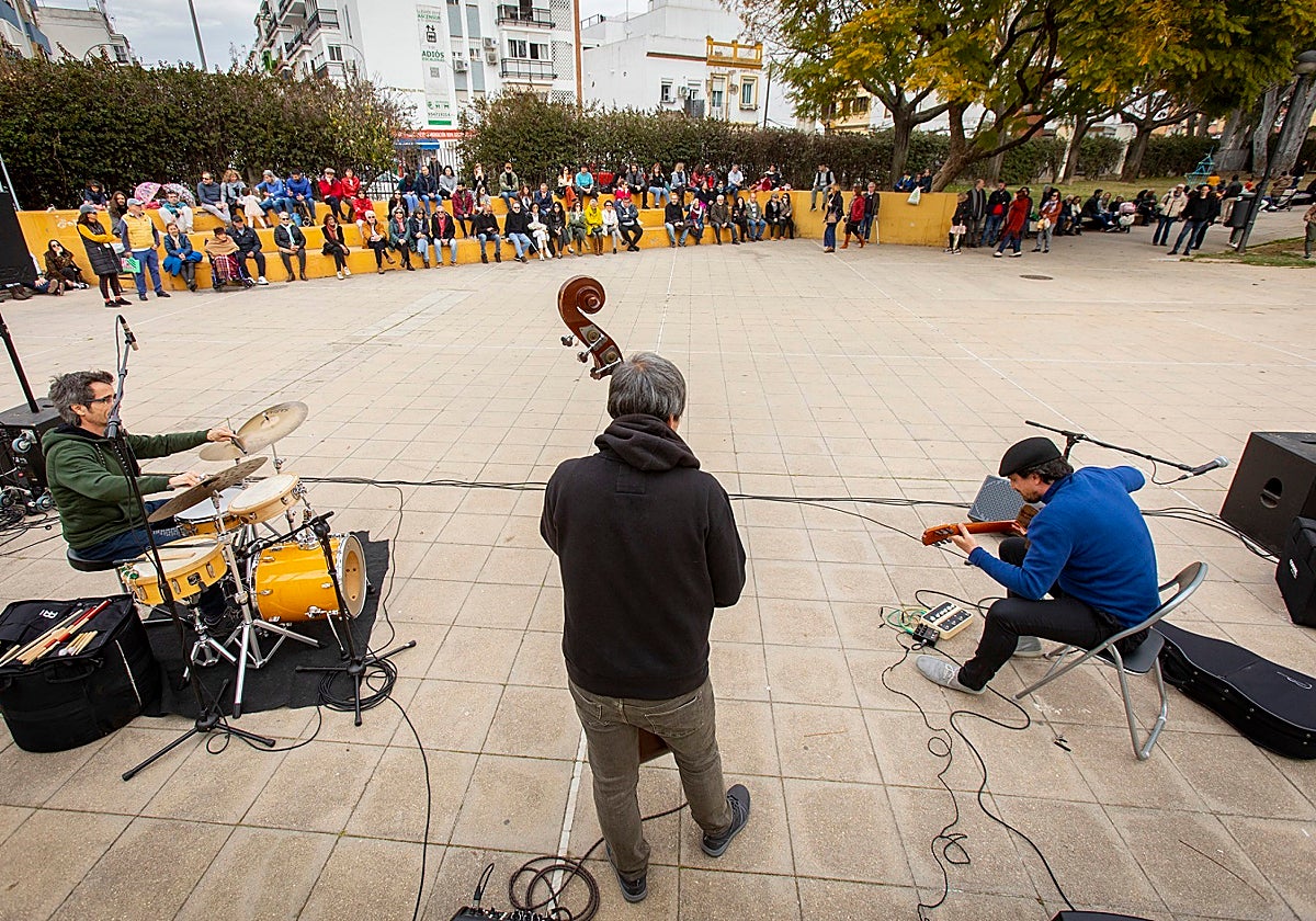 Una actuación de AsseJazz en el parque del Turruñuelo, en Triana