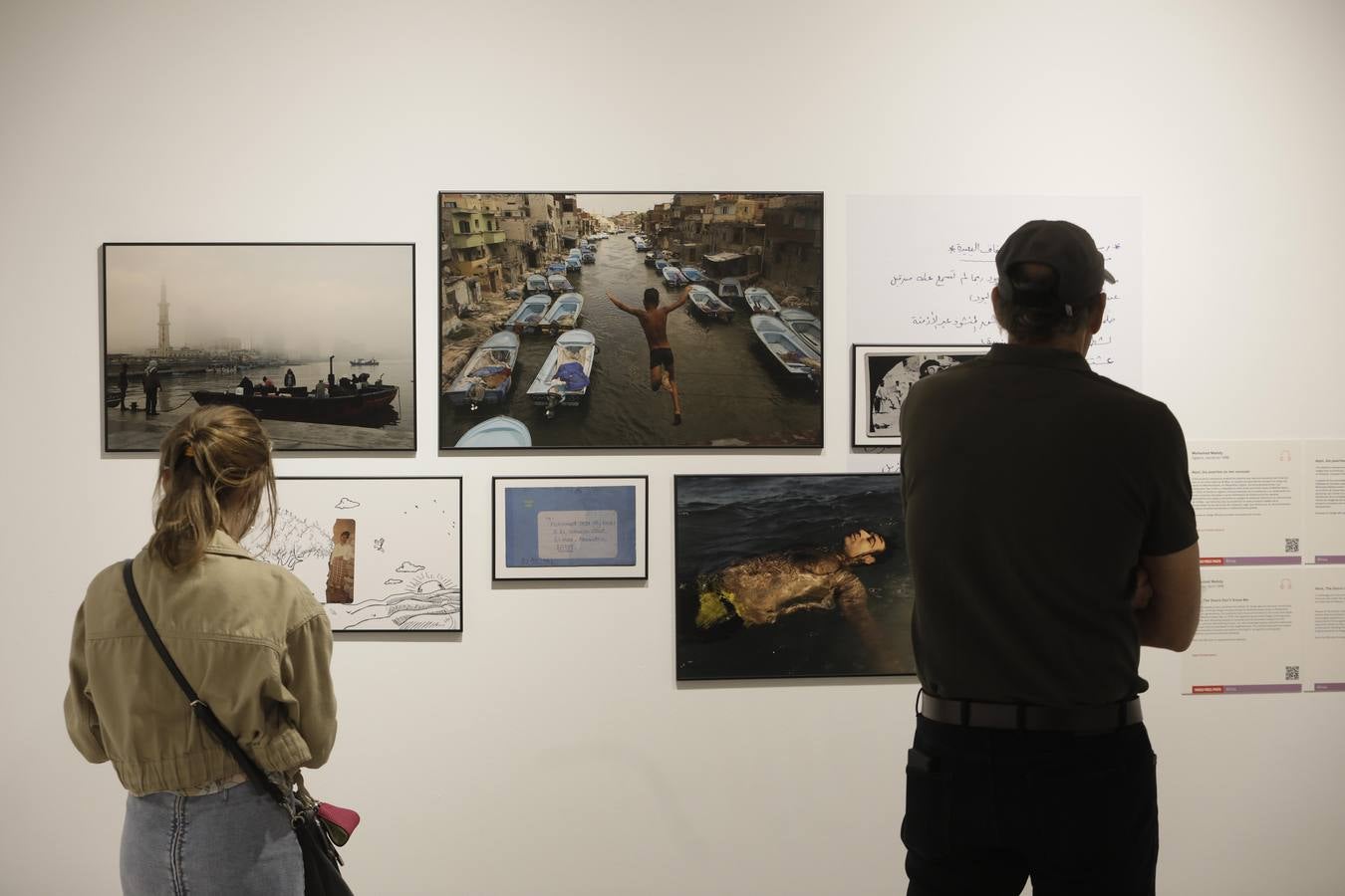 La inauguración de la exposición World Press Photo 2023 en la Fundación Cajasol de Sevilla