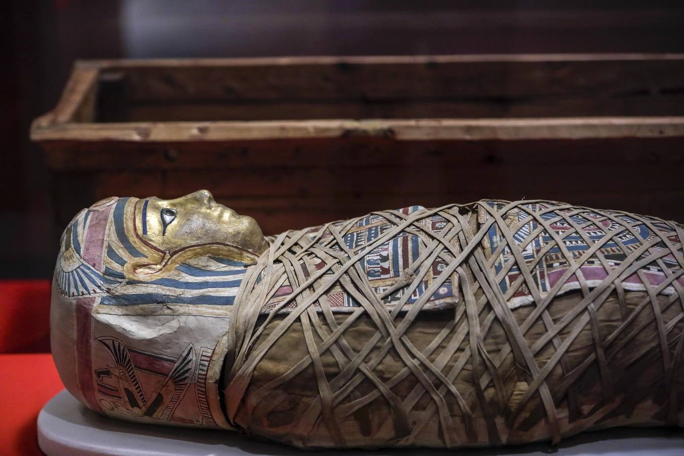 La exposición 'Momias de Egipto. Redescubriendo seis vidas', en CaixaForum Sevilla 2023