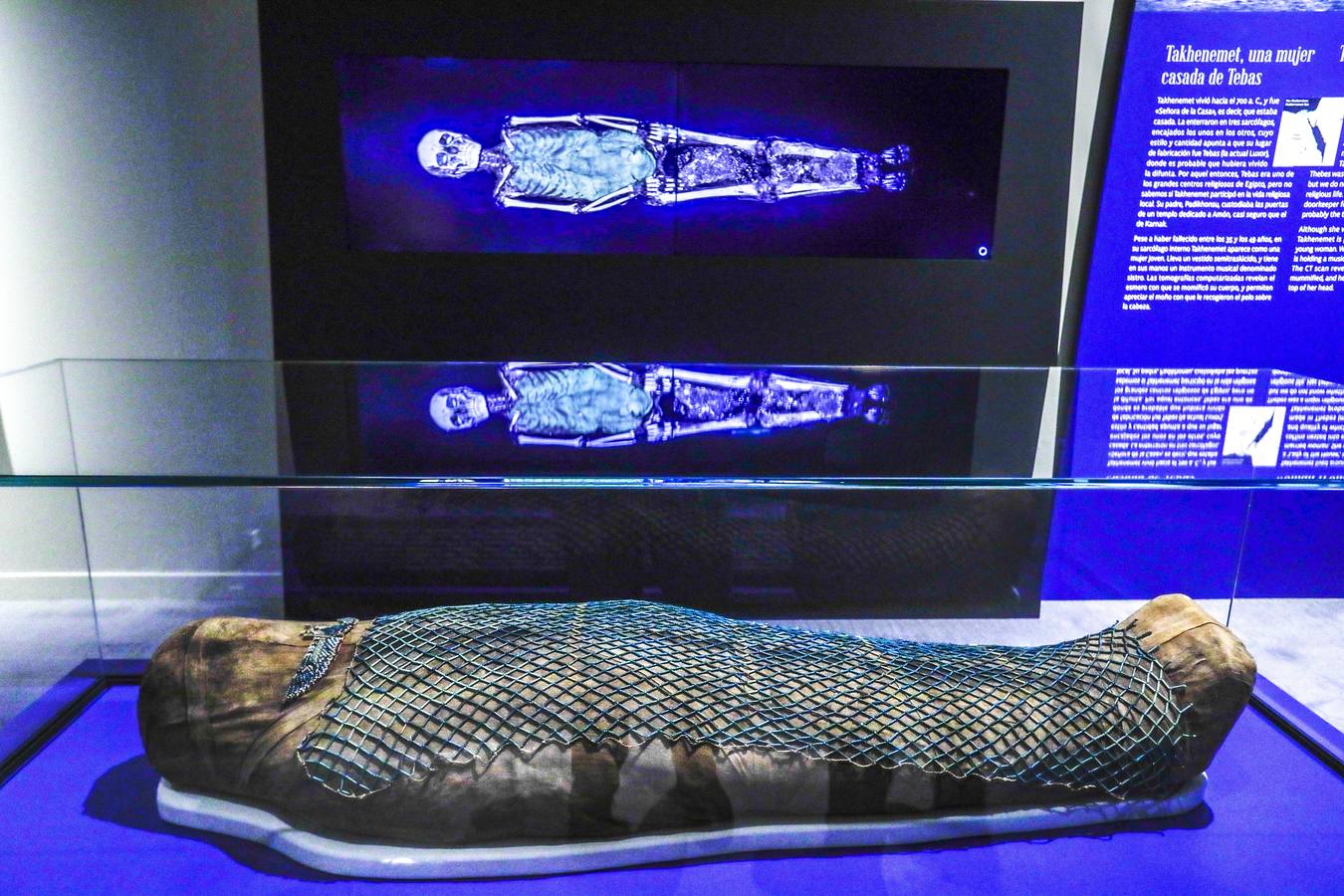 La exposición 'Momias de Egipto. Redescubriendo seis vidas', en CaixaForum Sevilla 2023