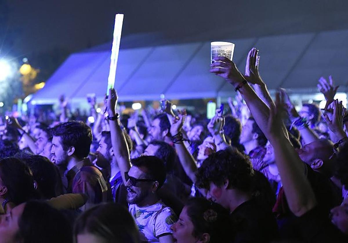 Gran cantidad de público en el festival Interestelar