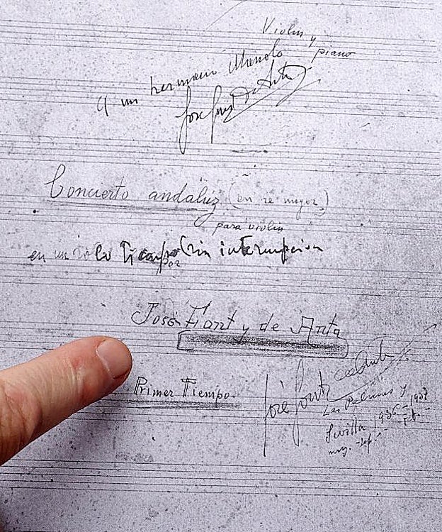 Partitura del 'Concierto andaluz para violín y orquesta' con la letra manuscrita de José Font de Anta