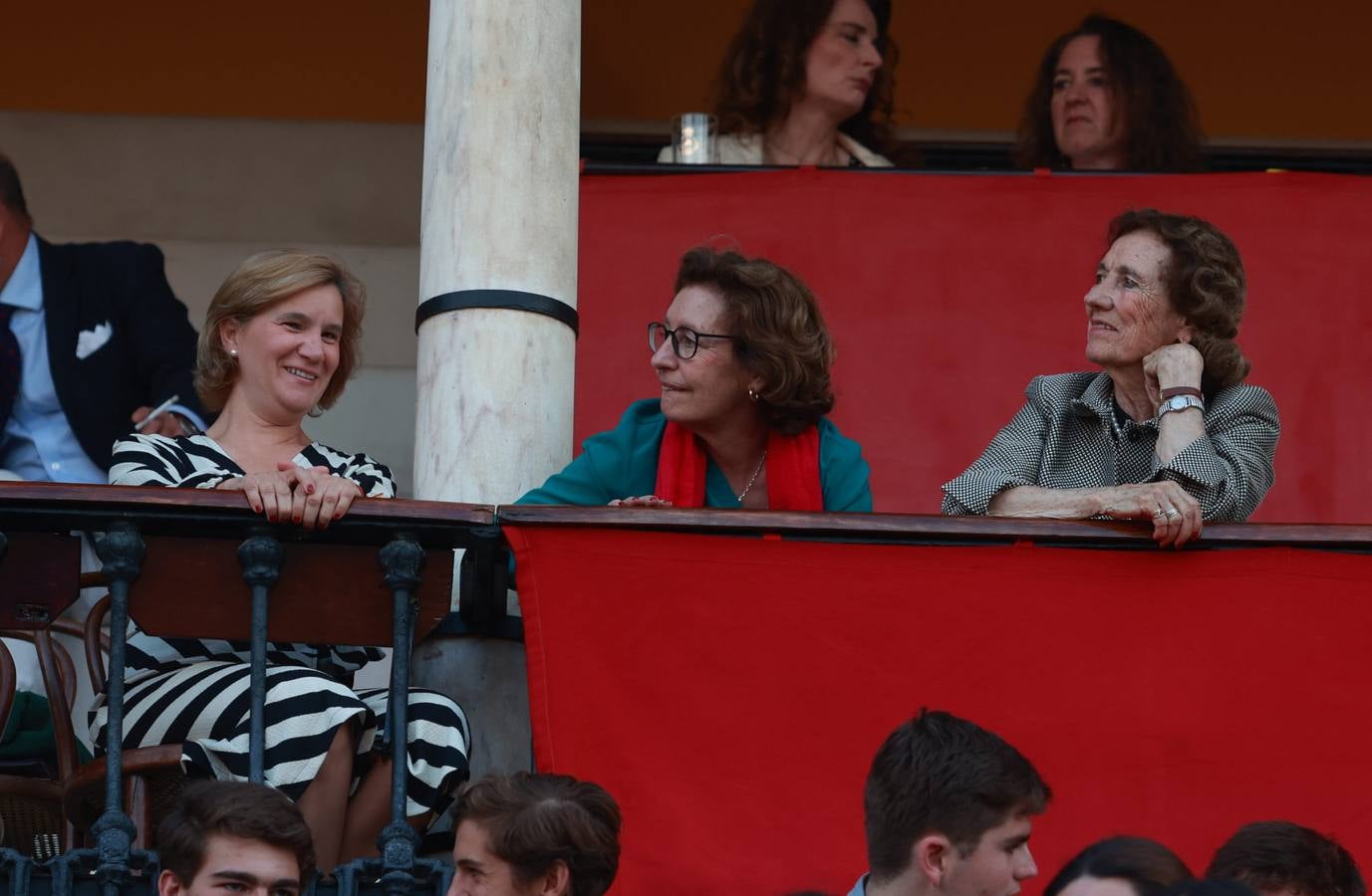 Aspecto muy ambientado de la Maestranza durante el festival de música Ktholic