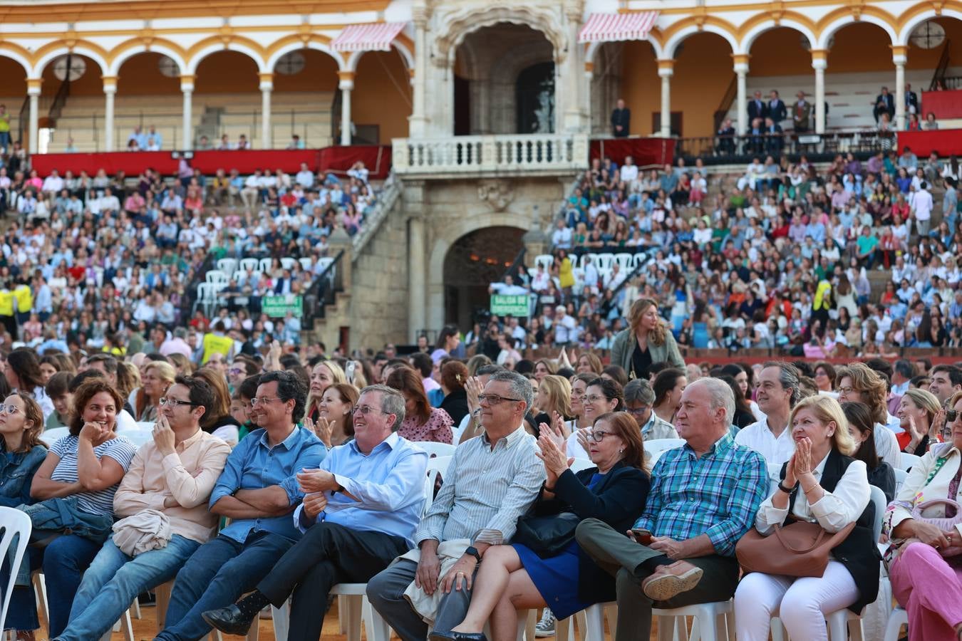 Aspecto muy ambientado de la Maestranza durante el festival de música Ktholic