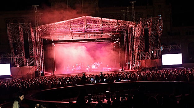 Imagen del concierto de Leiva durante el Icónica Sevilla Fest 2022
