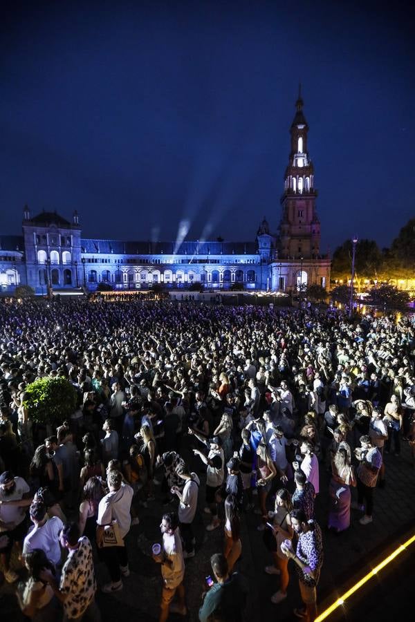Concierto de Bizarrap en la Plaza de España para el Icónica Sevilla Fest